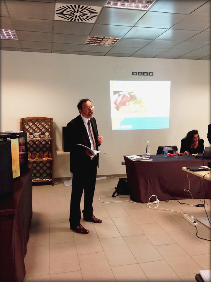 Istantanea dell'intervento di Stefano Mandò durante il Corso organizzato da Nea Xenia Lab e promosso da Fas Italia del 12 giugno 2013